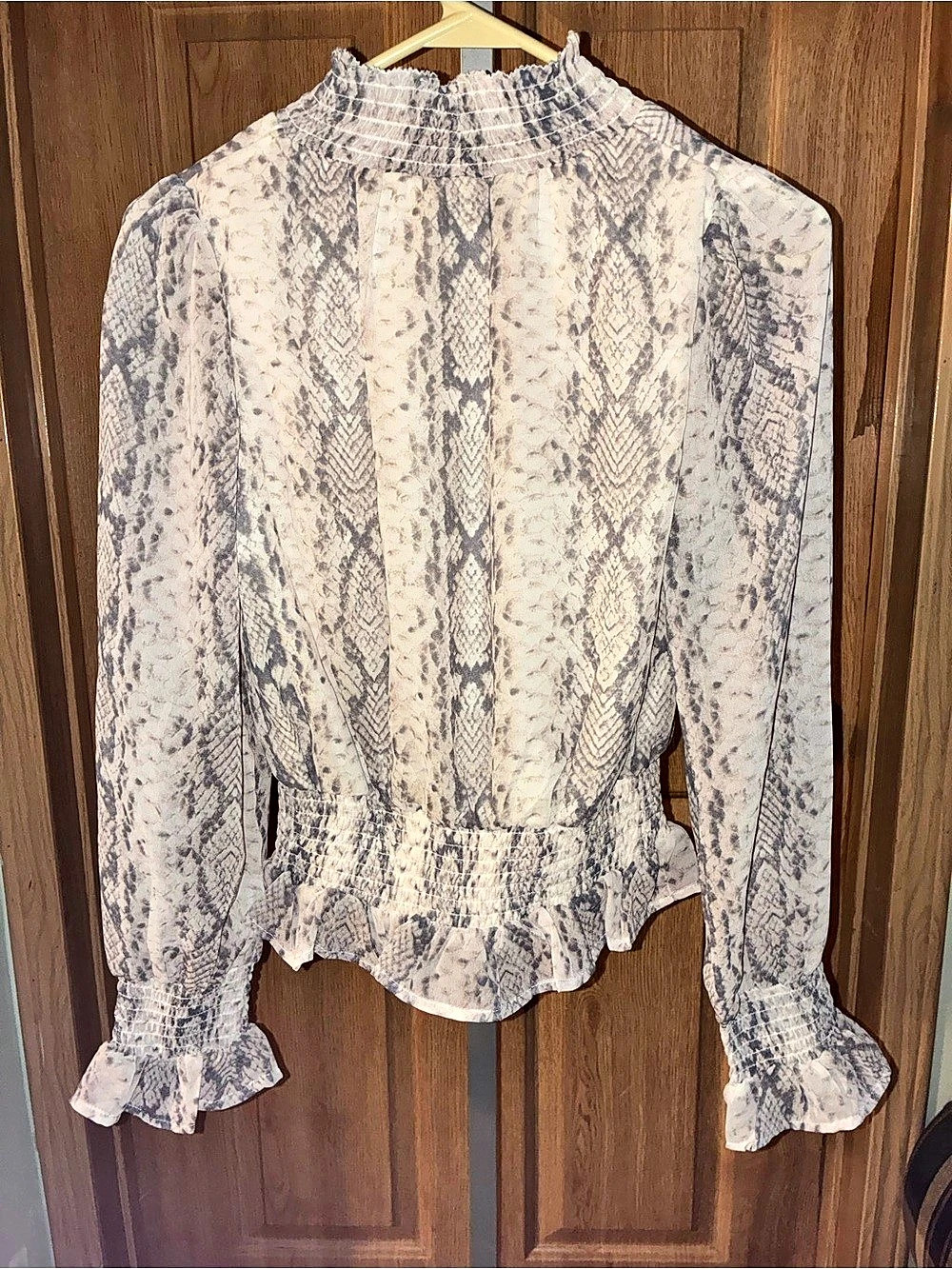 Japna mbl Snake Print Peplum Blouse in White & Gray Size Medium